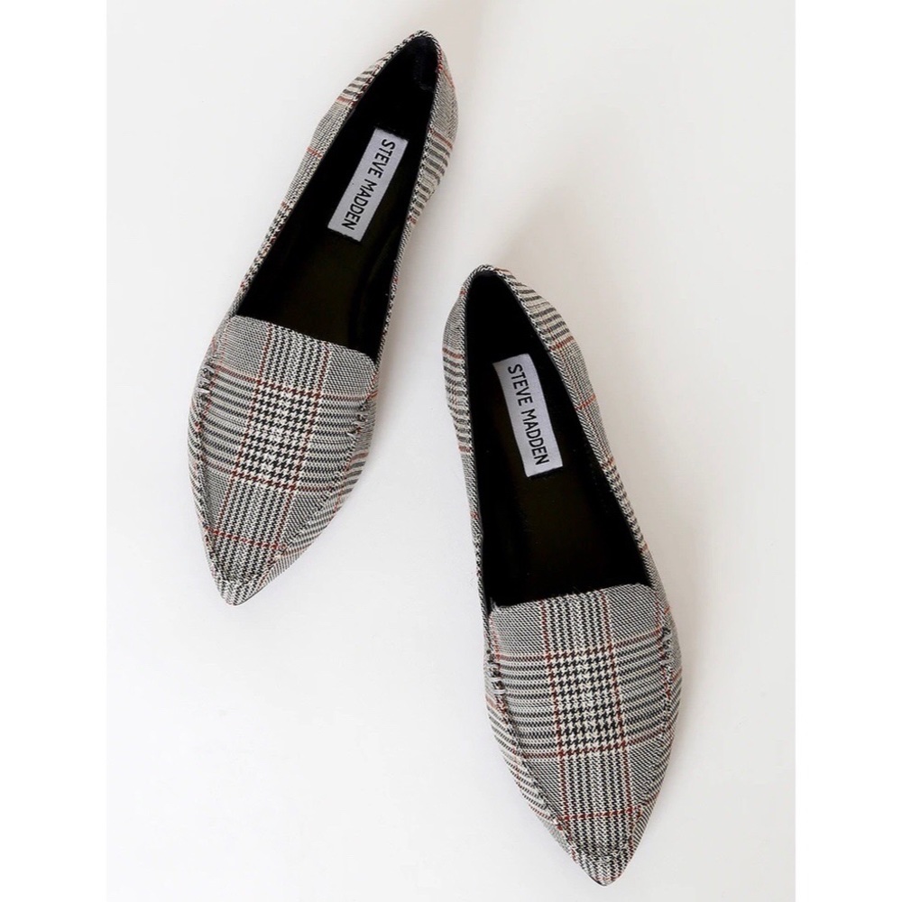 Steve Madden feather black plaid pointed Toe loafers